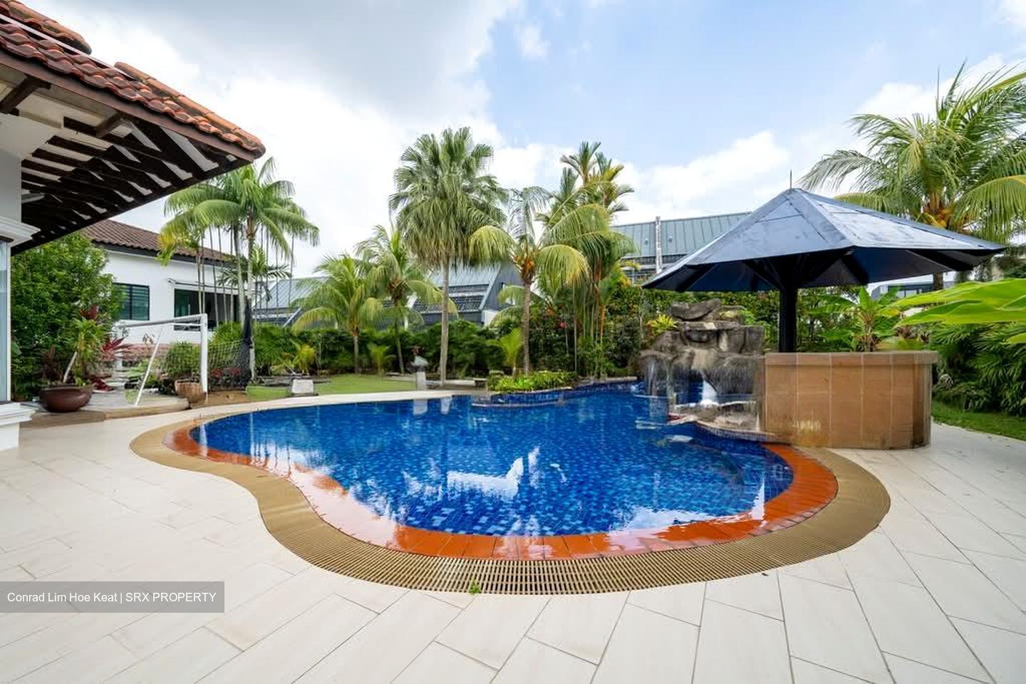 Victoria Park Road (D10), Detached #529943171